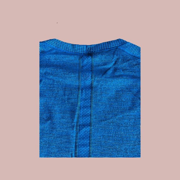 Lululemon | Size 6 | Blue | Long sleeved athletic top - Picture 4 of 4